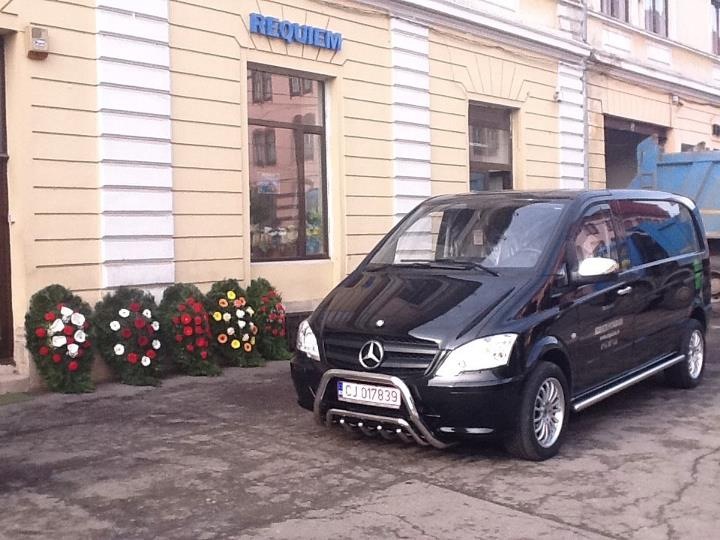 transport funerar